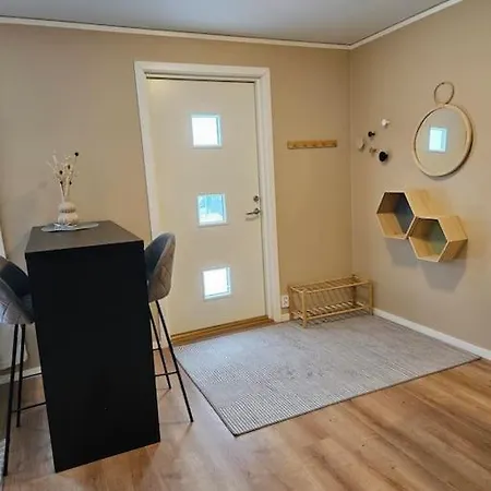 Апартаменты 1 Bedroom With Parking