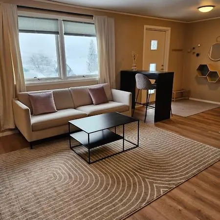 1 Bedroom With Parking Kvaloya