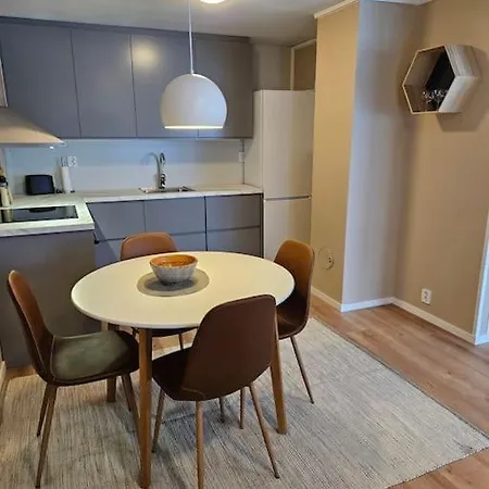 Апартаменты 1 Bedroom With Parking