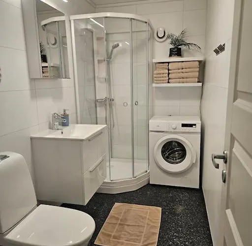 1 Bedroom With Parking Leilighet Kvaloya