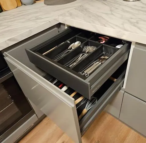 Leilighet 1 Bedroom With Parking *